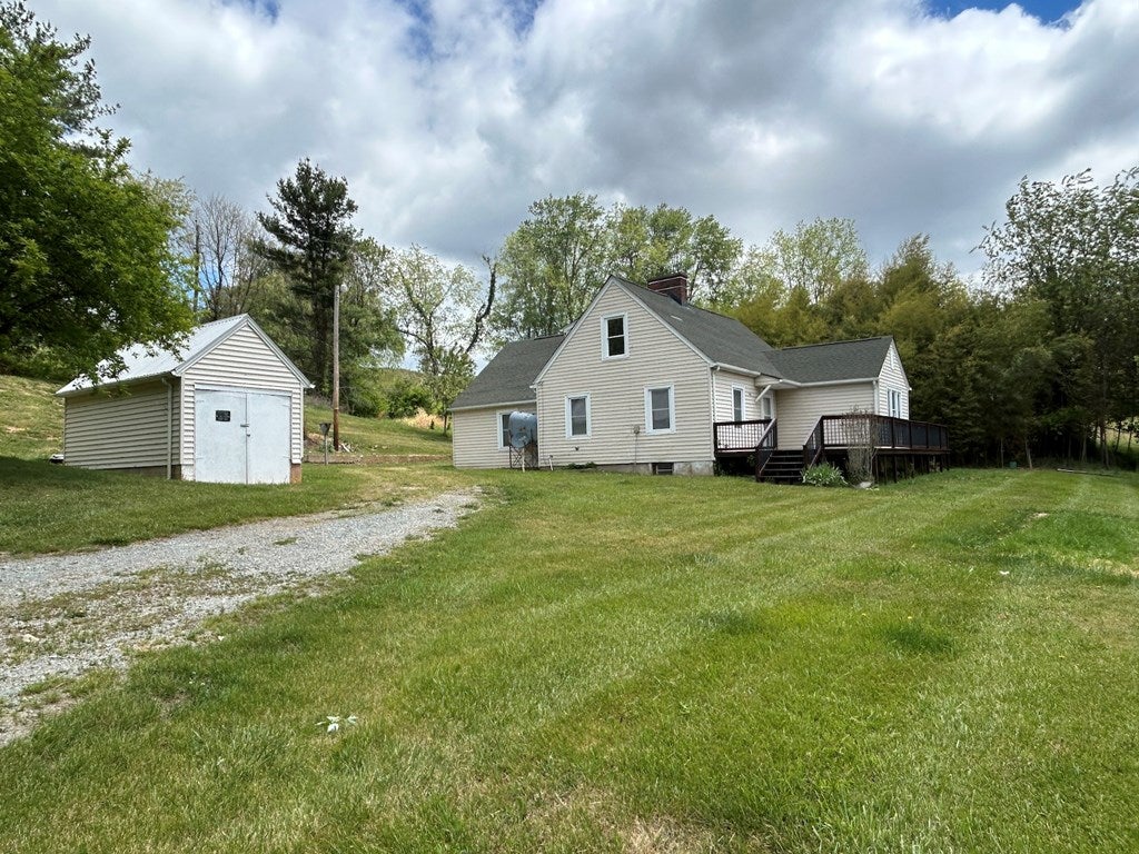 1363 Beaver Dam Road Independence, VA 24348 - Photo 2 of 39 Gallery Image 2