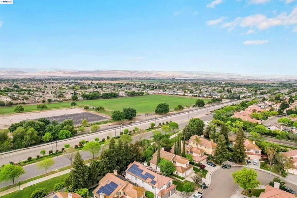 $675,000 | 2065 Seville Drive, Tracy, CA 95377