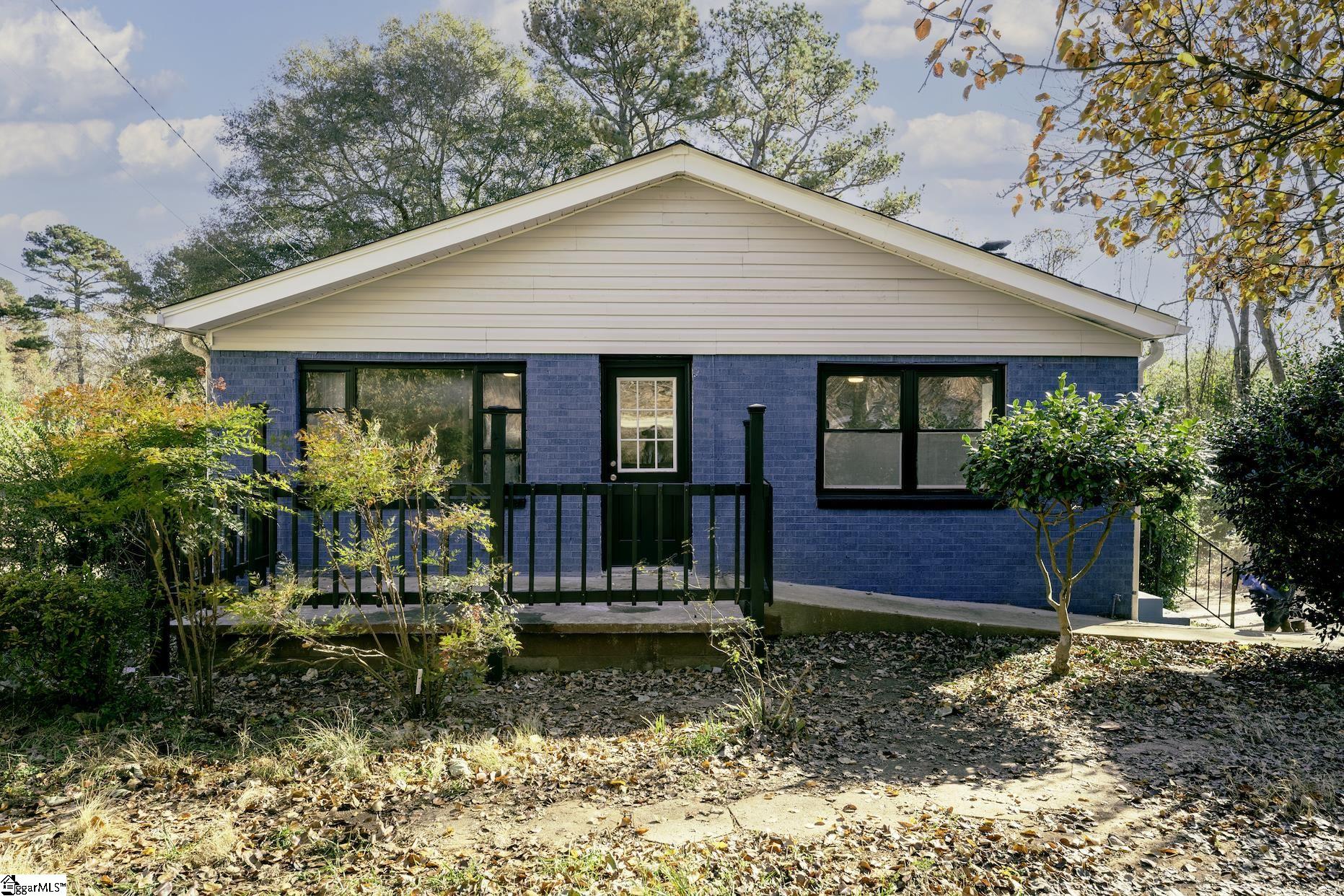 2821 Anderson Road Greenville, SC 29611 - Photo 2 of 22 Gallery Image 2