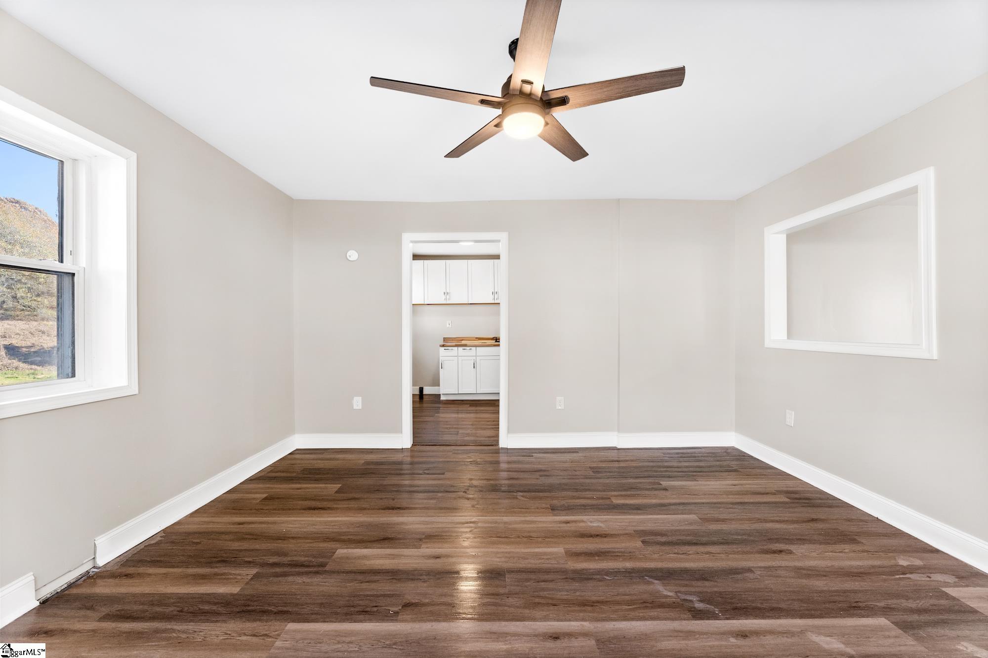 2821 Anderson Road Greenville, SC 29611 - Photo 5 of 22 Gallery Image 5