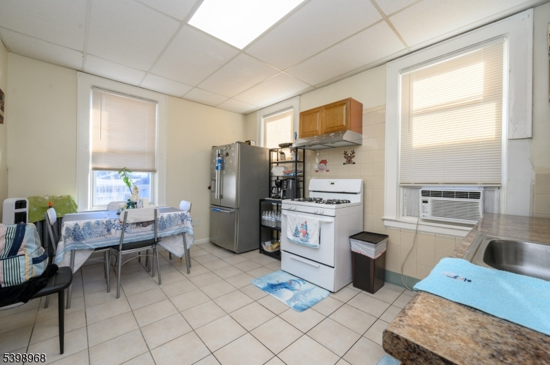 427 North 12th Street Newark, NJ 07107 - Photo 20 of 50