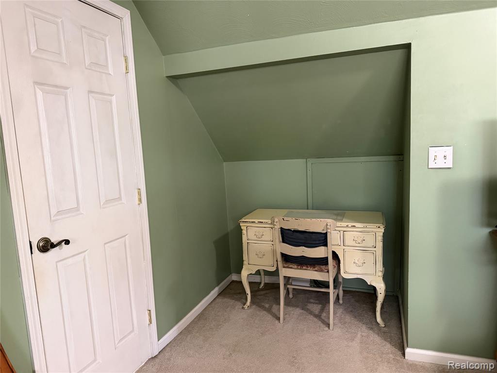 34503 Chestnut Street Wayne, MI 48184 - Photo 12 of 37