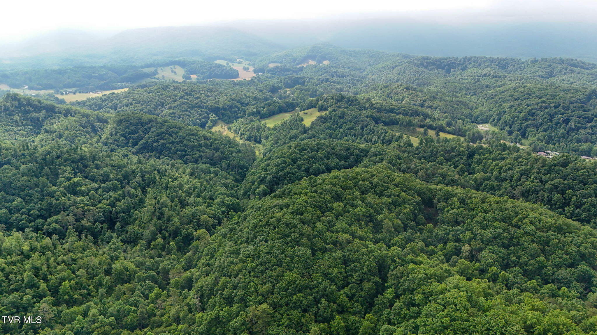 2523 Denton Valley Road, Unit 2 Bristol, TN 37620 - Photo 6 of 44 6