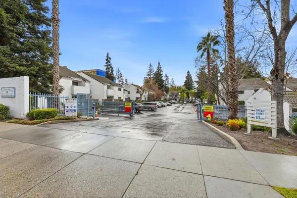 $425,000 | 1055 North Capitol Avenue, Unit 169, San Jose, CA 95133