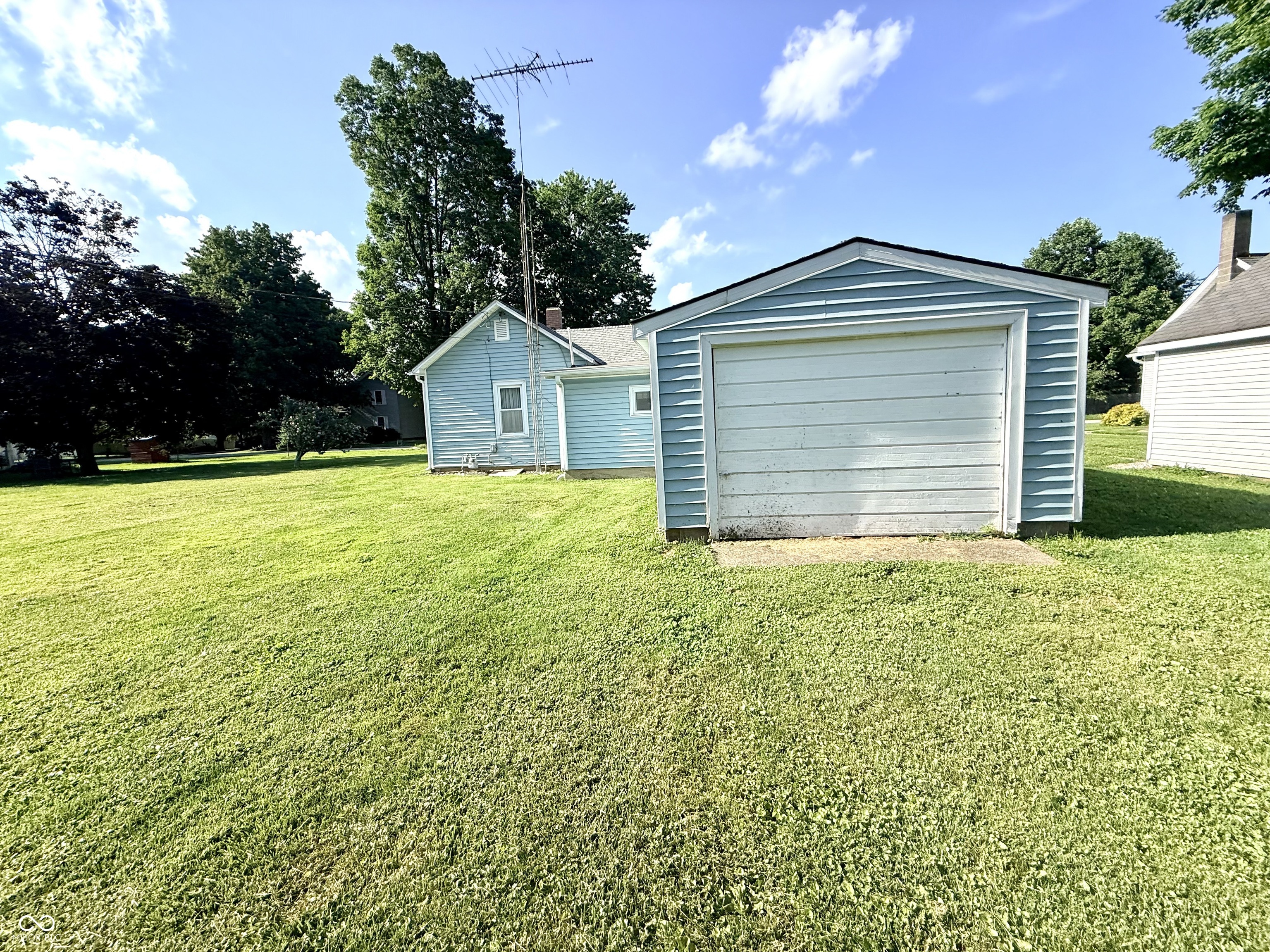 205 West Walnut Street Waynetown, IN 47990 - Photo 2 of 26