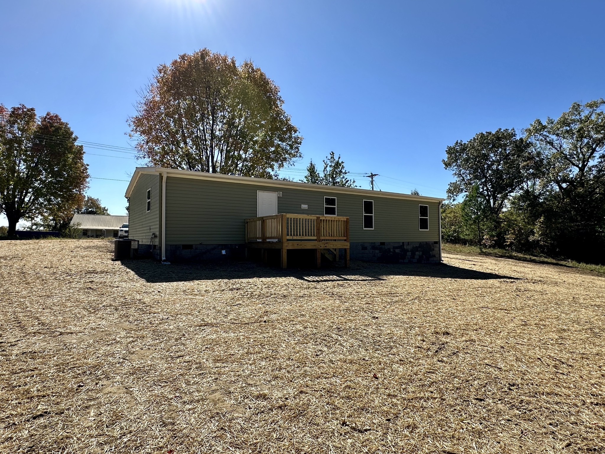 1739 Fairfield Road Westmoreland, TN 37186 - Photo 11 of 28 a front view of a house with a yard