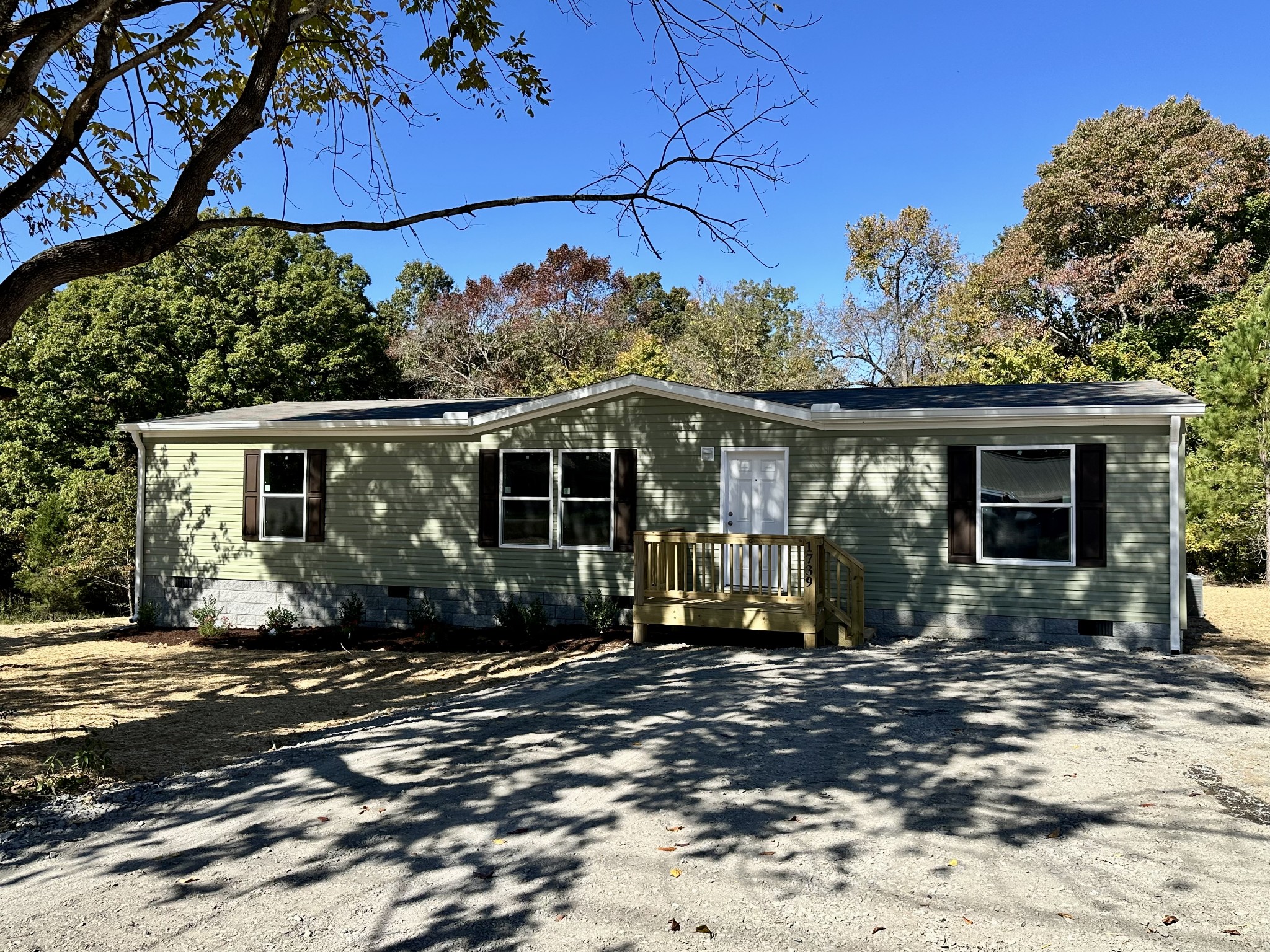 1739 Fairfield Road Westmoreland, TN 37186 - Photo 7 of 28 a view of a house with a patio