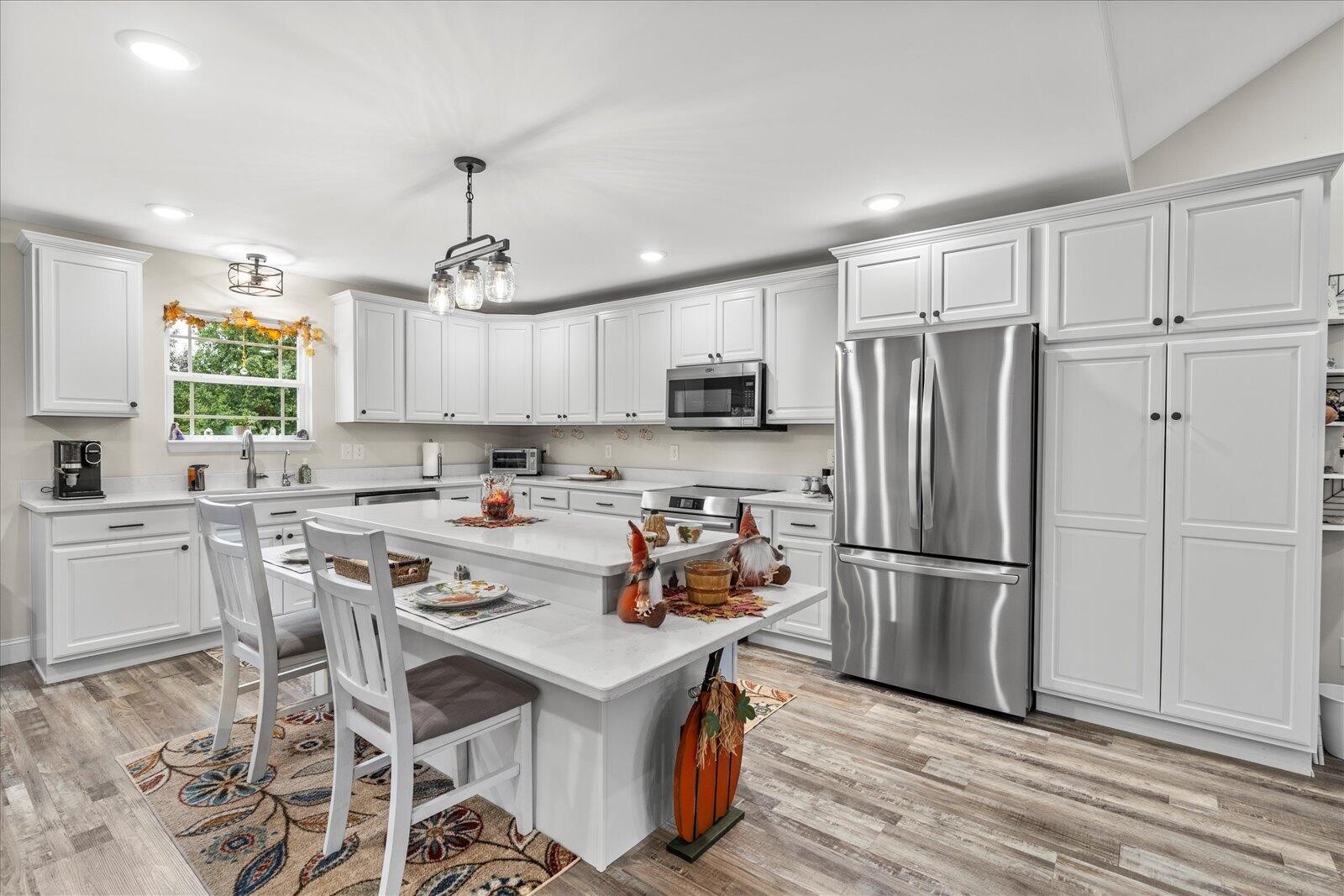 143 Hunters Way Benton, TN 37307 - Photo 4 of 29 Gallery Image 4