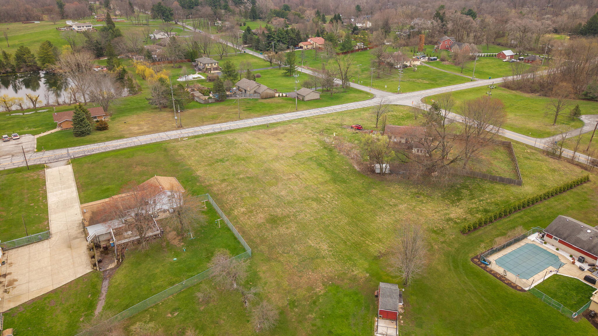 706 Meridian Road Valparaiso, IN 46383 - Photo 4 of 10 2048x1152