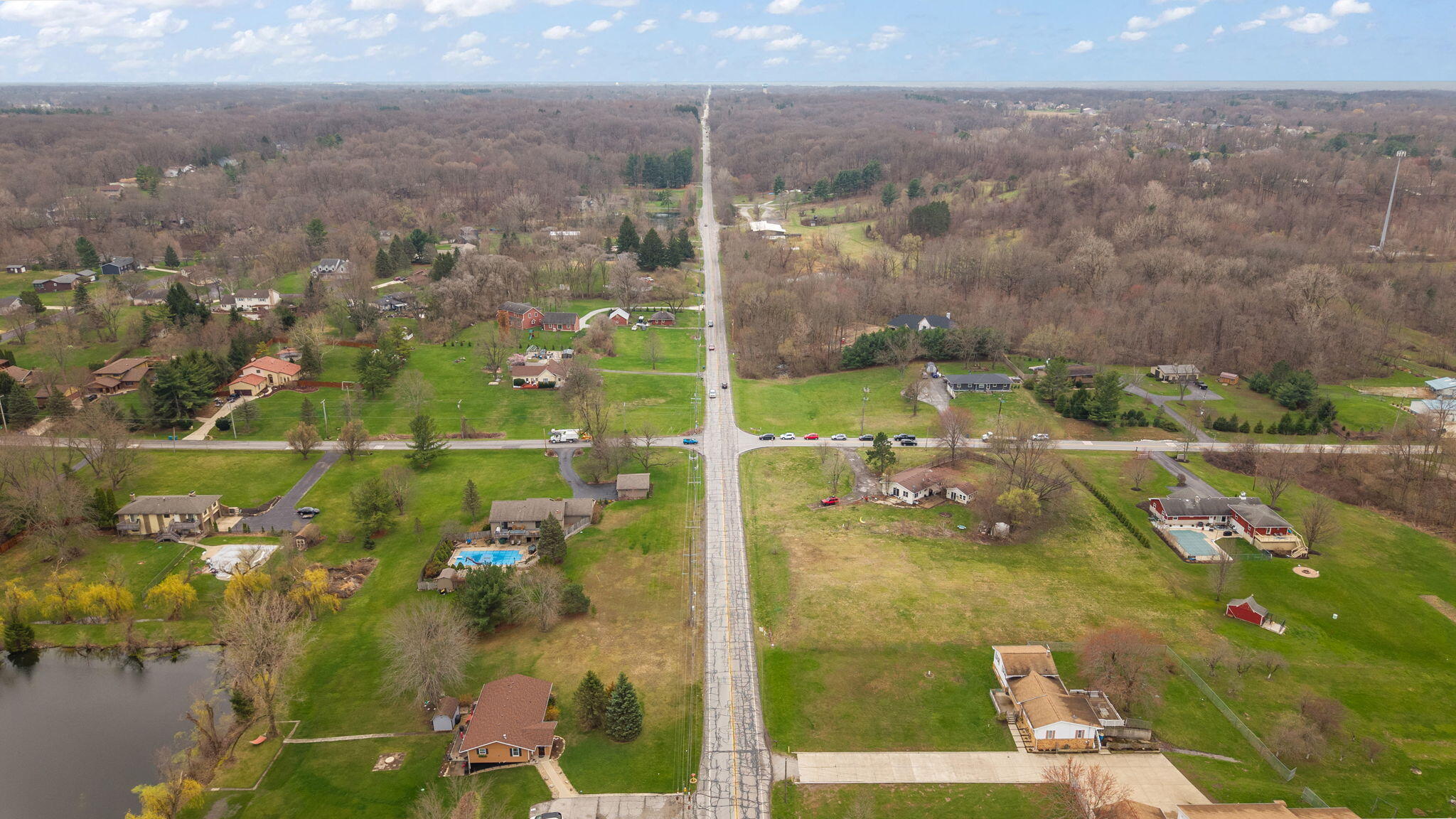 706 Meridian Road Valparaiso, IN 46383 - Photo 7 of 10 2048x1152