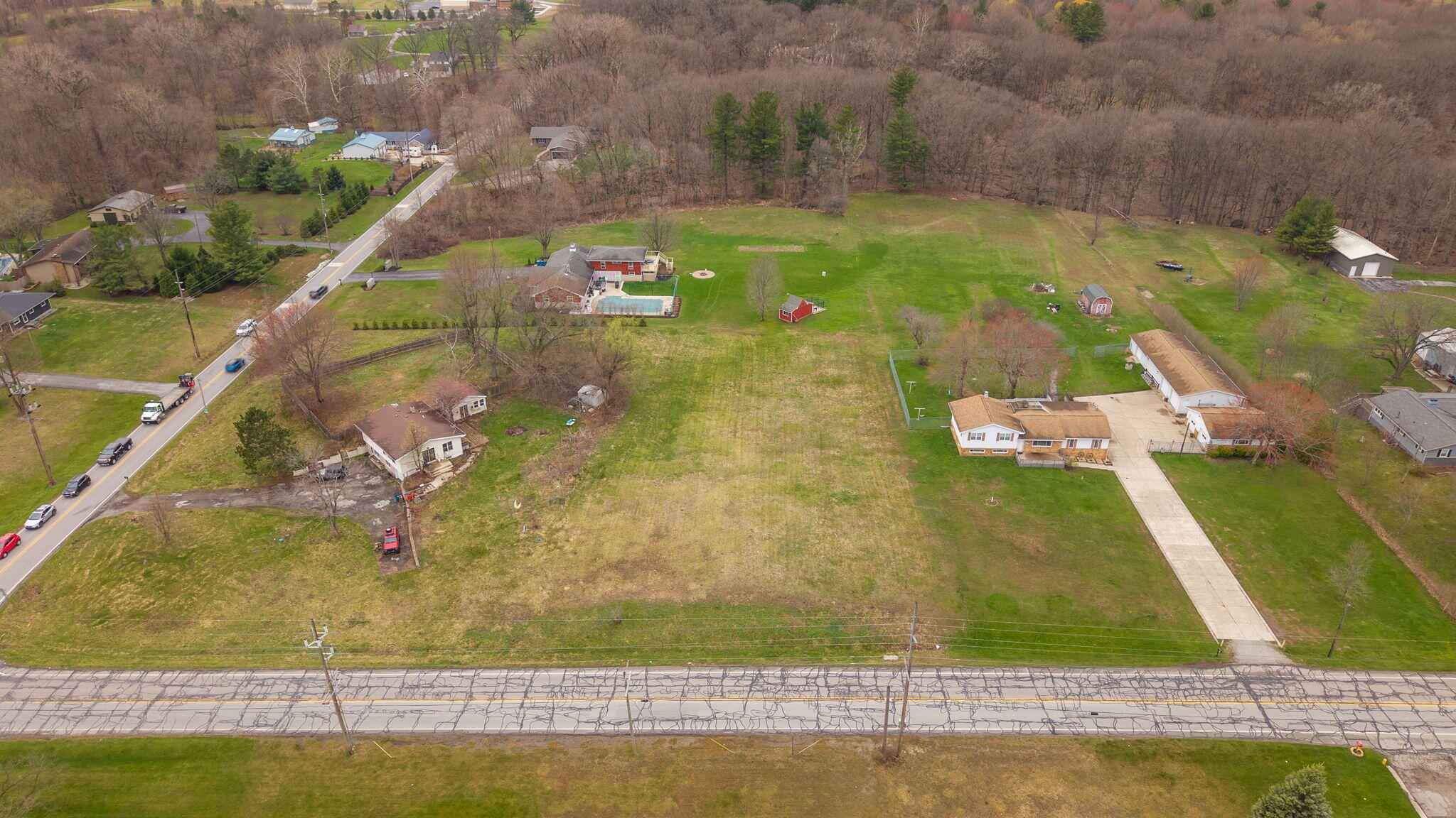 706 Meridian Road Valparaiso, IN 46383 - Photo 8 of 10 2048x1152