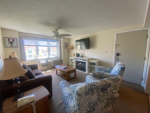 1373 Post Road, Unit 10A Wells, ME 04090 - Photo 2 of 12 DOBRIDNIA LIVING ROOM