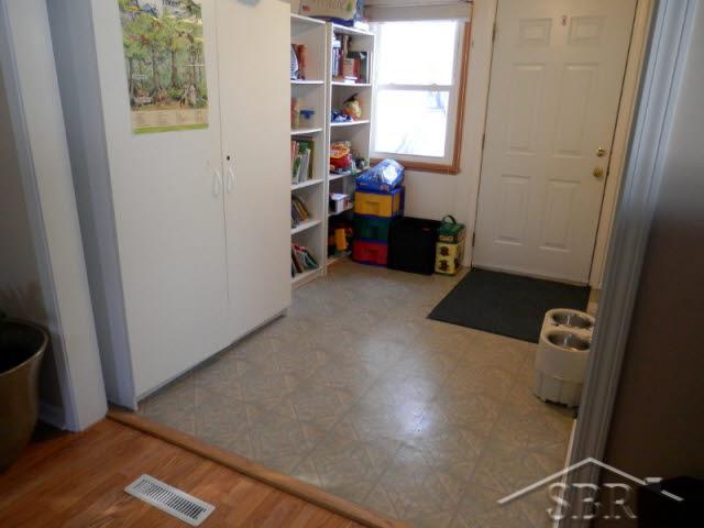 175 Lewis Road Freeland, MI 48623 - Photo 3 of 10 20105956-2.JPG