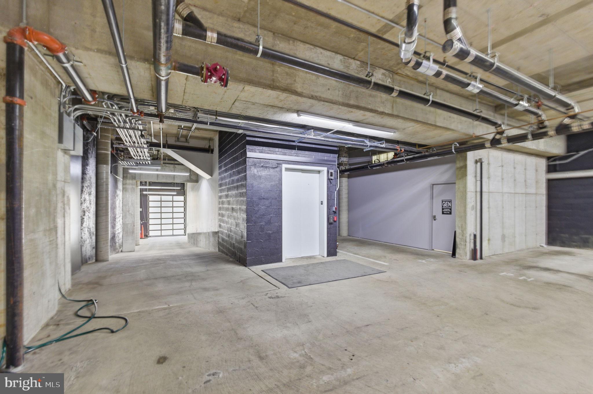2108-10 Walnut Street, Unit 301 Philadelphia, PA 19103 - Photo 33 of 34