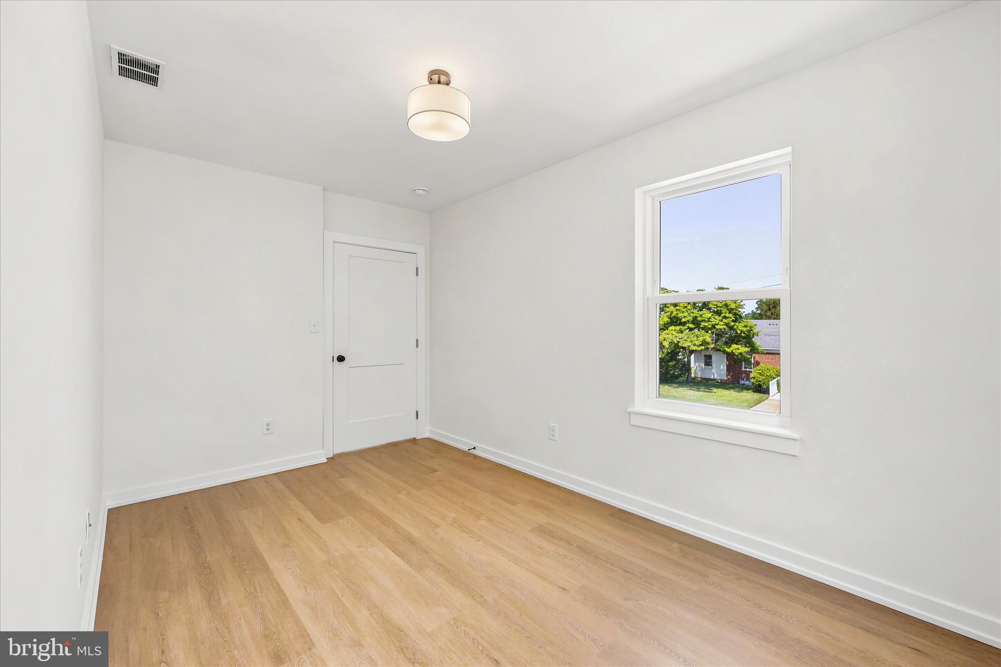 8 James Road Broomall, PA 19008 - Photo 30 of 35 an empty room with a window