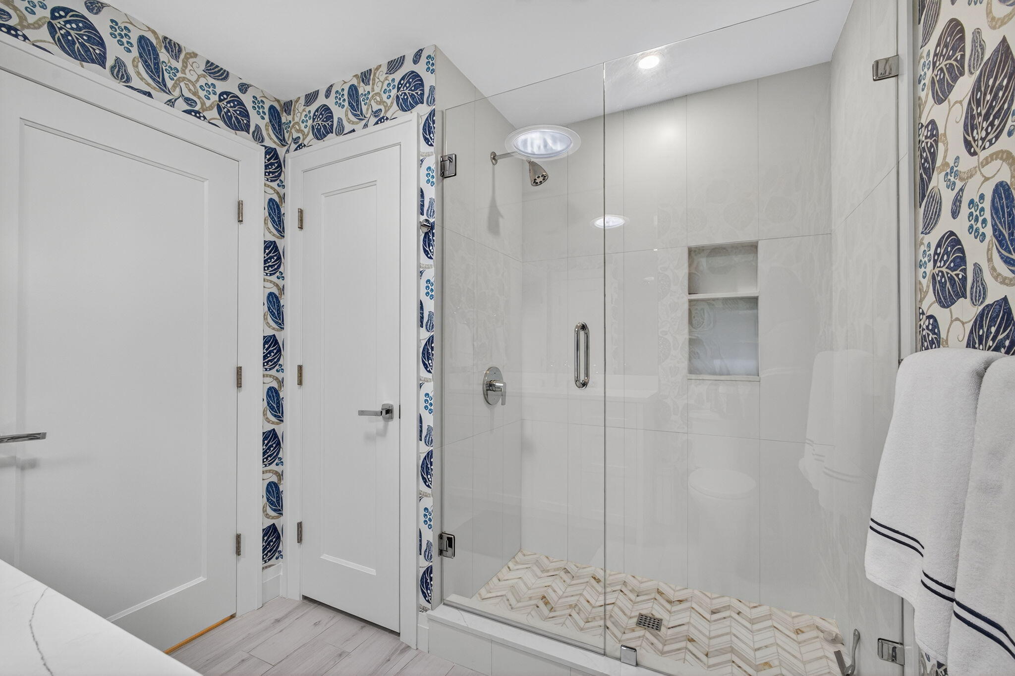 156 Ocean Pines Terrace Jupiter, FL 33477 - Photo 28 of 41 a bathroom with a shower and a toilet