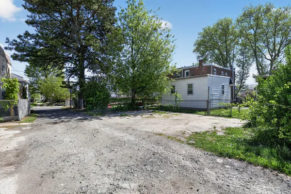 $2,000 | 47 East Madison Avenue, Clifton Heights, PA 19018