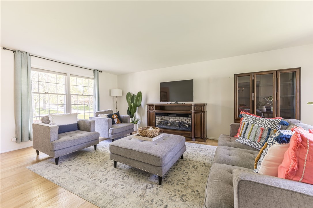 12 Van Buren Road Pittsford, NY 14534 - Photo 10 of 40