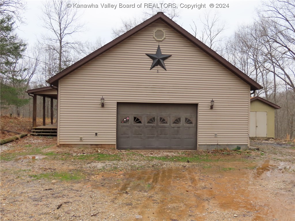 1935 West Union Road Clendenin, WV 25045 - Photo 4 of 25 Gallery Image 4