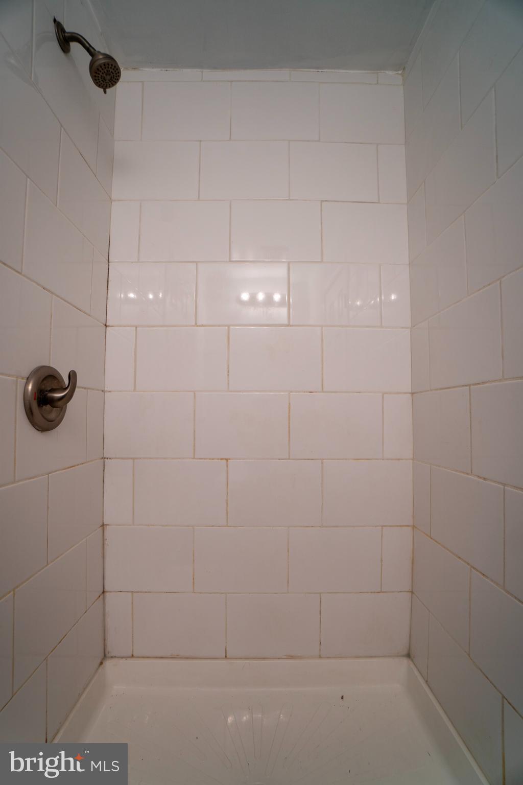 12301 Dalewood Drive Silver Spring, MD 20902 - Photo 10 of 18 Full Bathroom