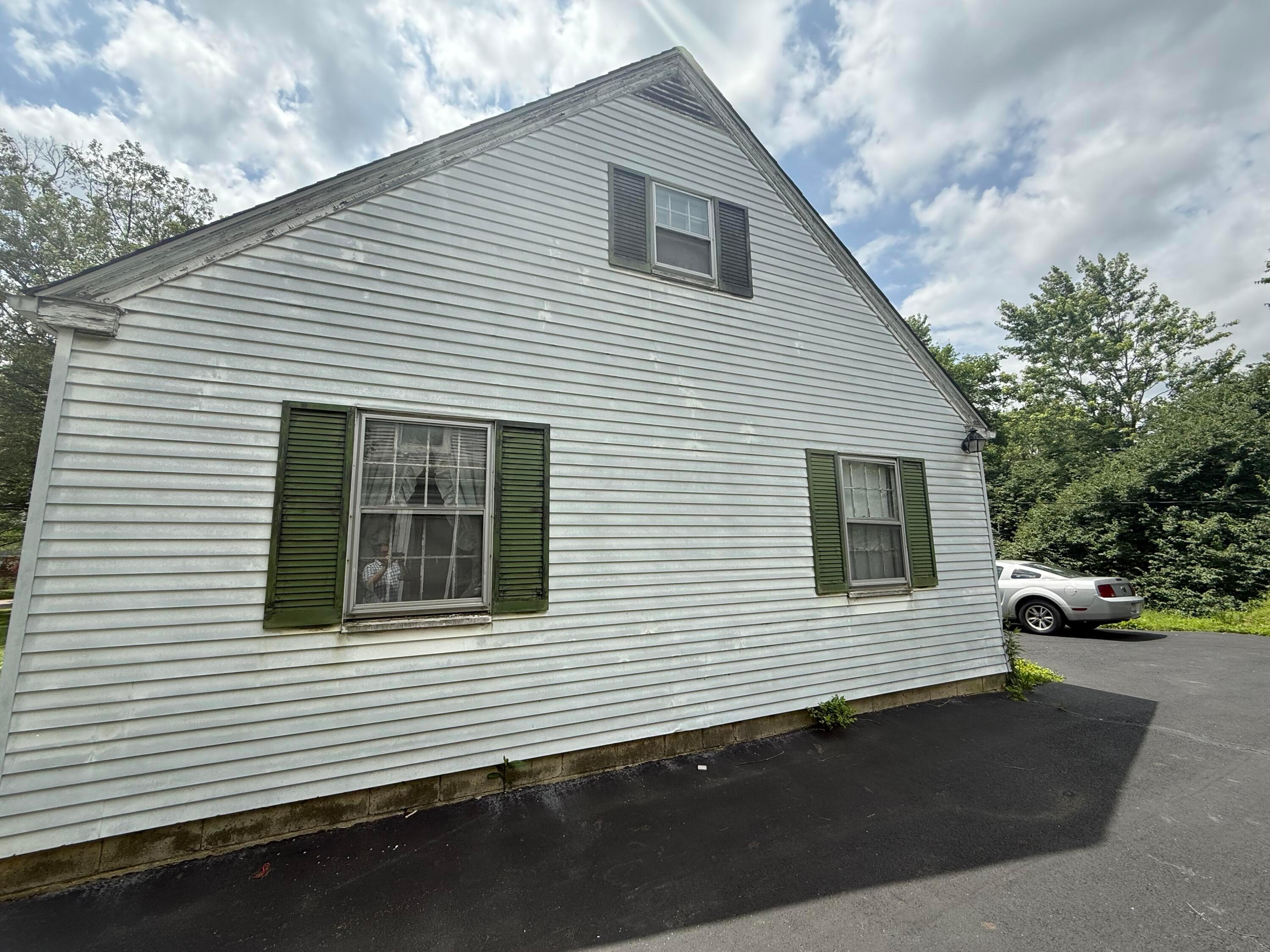 525 Brookside Drive Columbus, OH 43209 - Photo 2 of 14 IMG_8556
