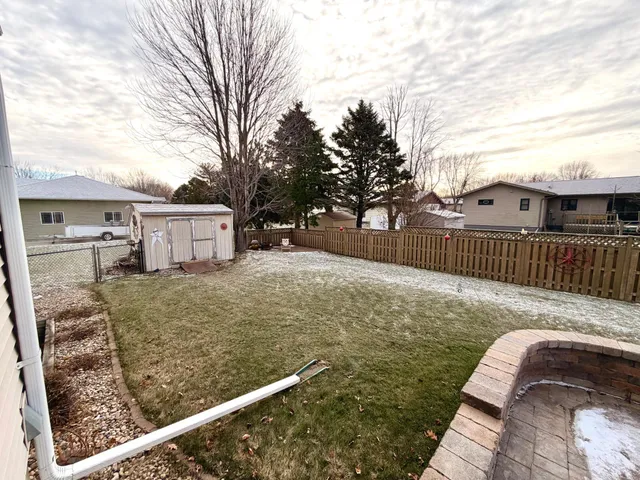 $575,000 | 1085 Briarwood Drive, Worthington, MN 56187