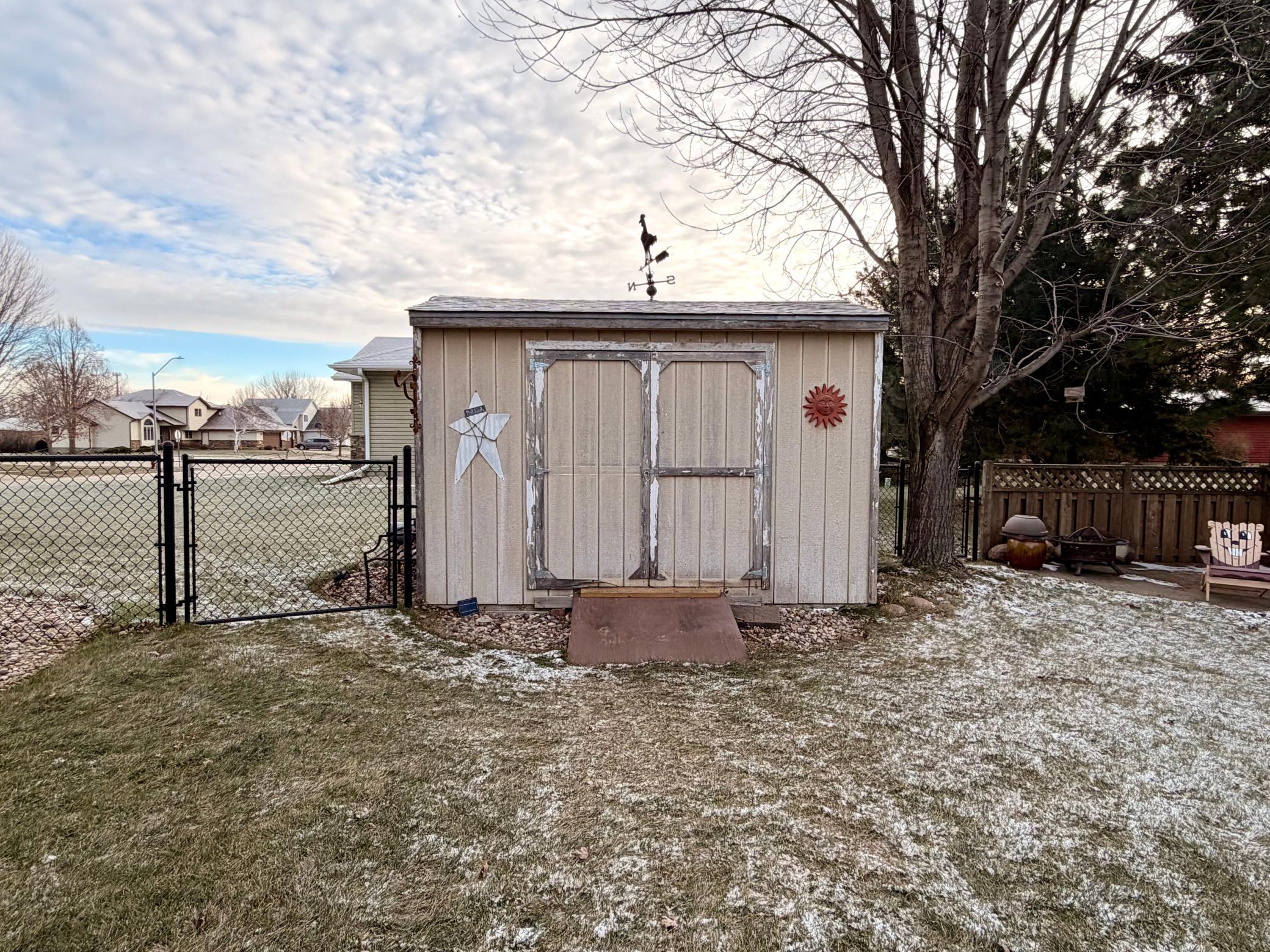 1085 Briarwood Drive Worthington, MN 56187 - Photo 16 of 17