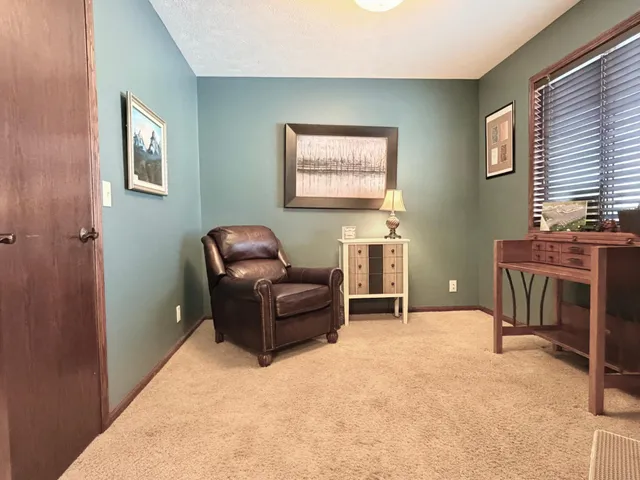 $575,000 | 1085 Briarwood Drive, Worthington, MN 56187