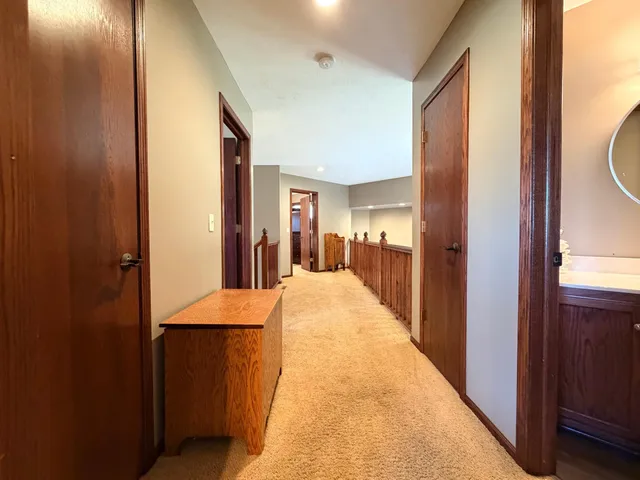 $575,000 | 1085 Briarwood Drive, Worthington, MN 56187