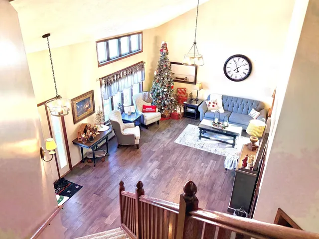 $575,000 | 1085 Briarwood Drive, Worthington, MN 56187