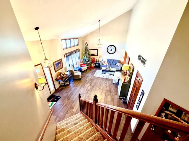 $575,000 | 1085 Briarwood Drive, Worthington, MN 56187