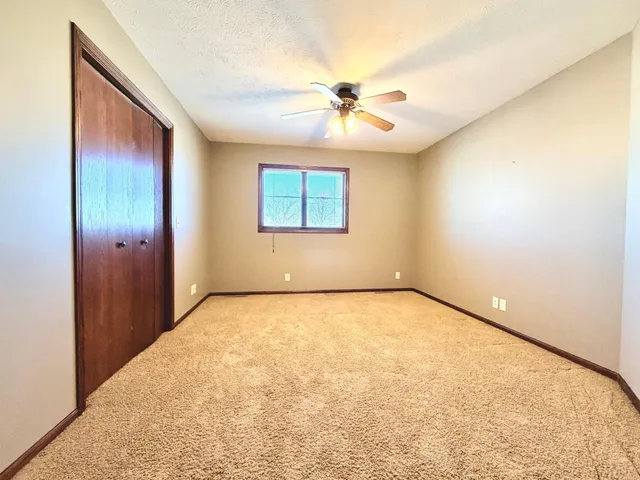 $575,000 | 1085 Briarwood Drive, Worthington, MN 56187