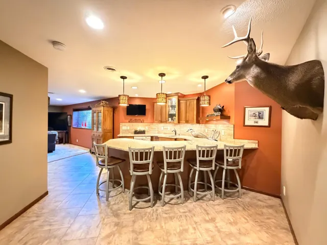 $575,000 | 1085 Briarwood Drive, Worthington, MN 56187