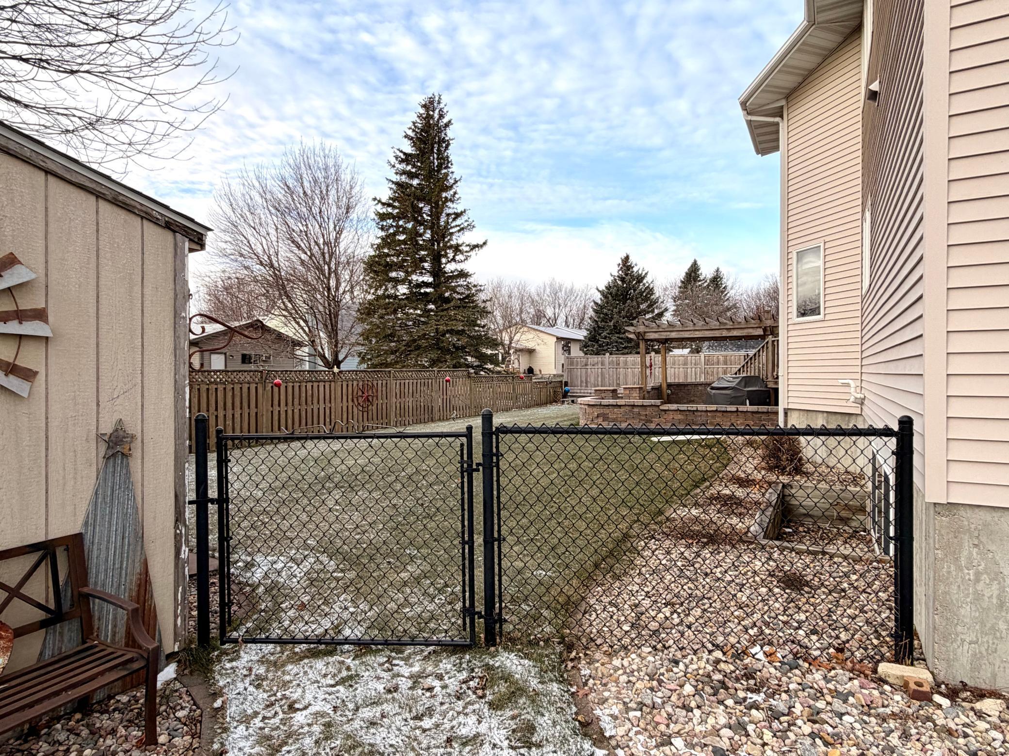 1085 Briarwood Drive Worthington, MN 56187 - Photo 7 of 17