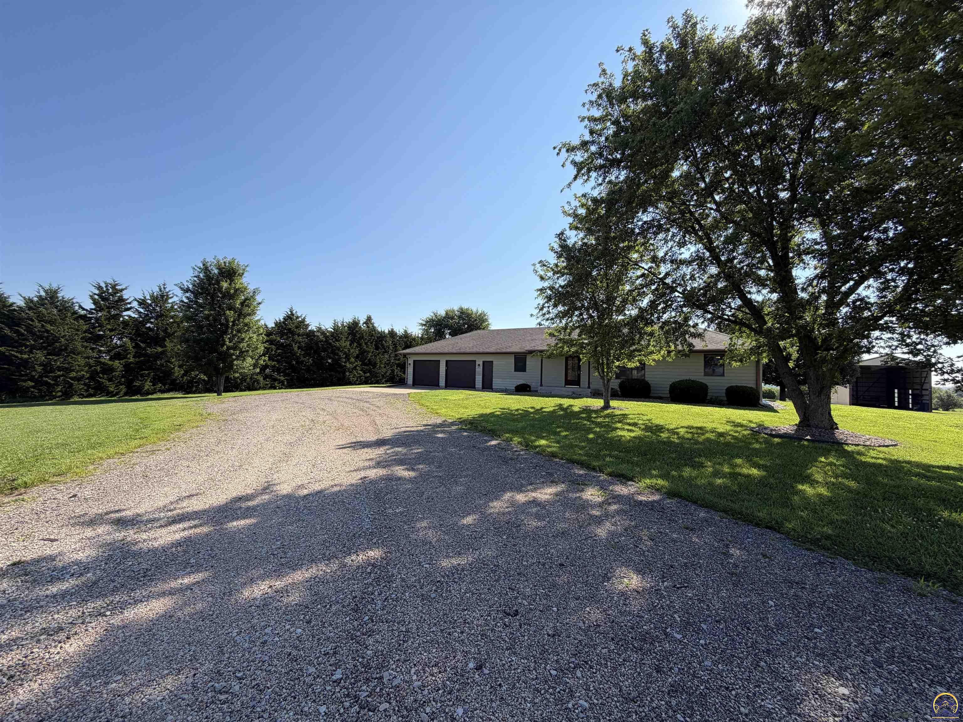 6130 Northeast Shaffer Road Topeka, KS 66617 - Photo 39 of 40