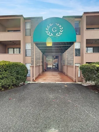 $1,650 | 32 Shrewsbury Green Drive, Unit F, Shrewsbury, MA 01545