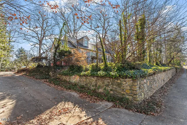 $1,395,000 | 806 East Franklin Street, Chapel Hill, NC 27514