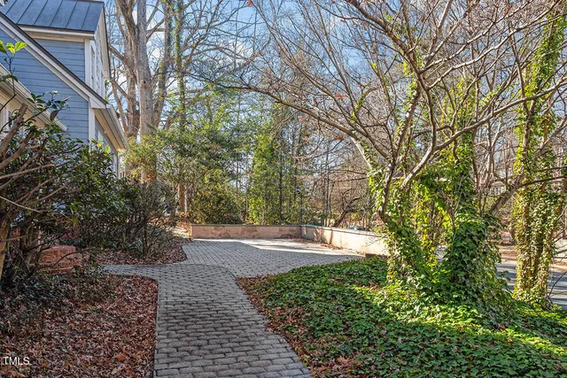 $1,395,000 | 806 East Franklin Street, Chapel Hill, NC 27514