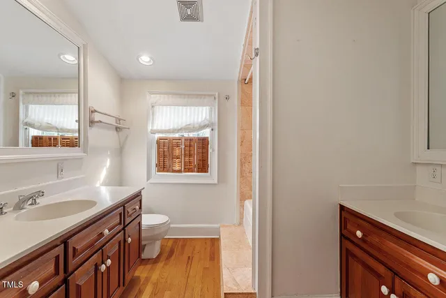 $1,395,000 | 806 East Franklin Street, Chapel Hill, NC 27514