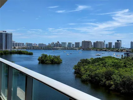 $629,900 | 16385 Biscayne Boulevard, Unit 1019, North Miami Beach, FL 33160