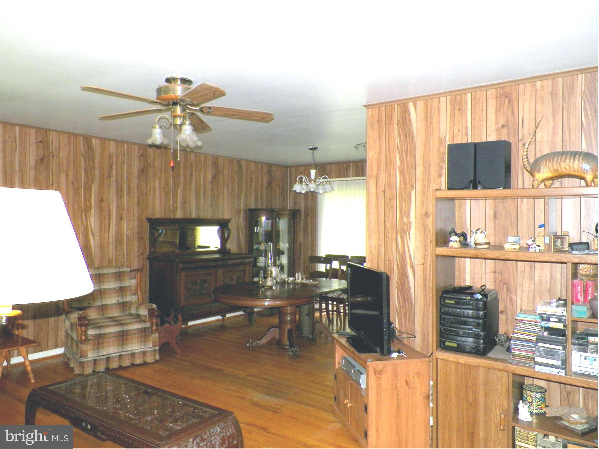100 Heath Road Chestertown, MD 21620 - Photo 4 of 16 Living Room