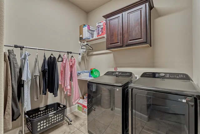 $1,065,000 | 17711 Fairhaven Falls Drive, Cypress, TX 77433