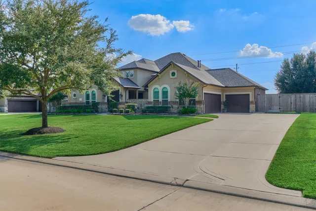 $1,065,000 | 17711 Fairhaven Falls Drive, Cypress, TX 77433