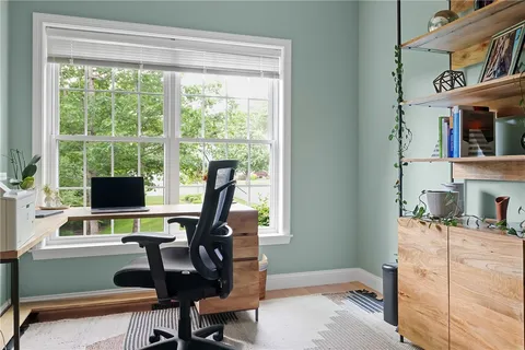 $900,000 | 23 Crest Circle, Smithfield, RI 02917
