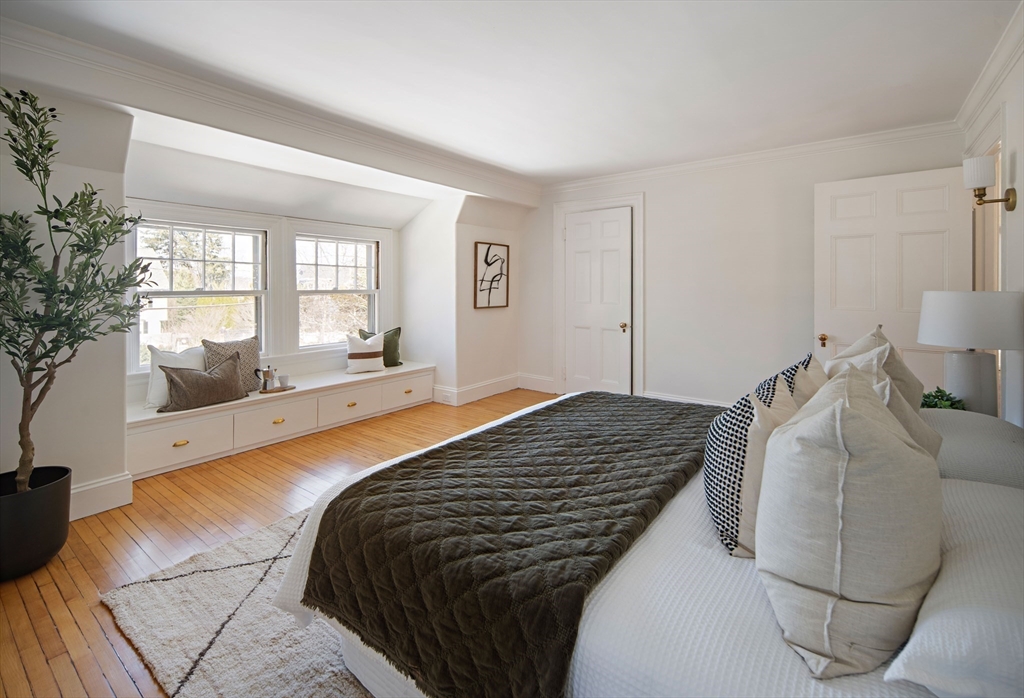 54 Temple Street Newton, MA 02465 - Photo 14 of 27