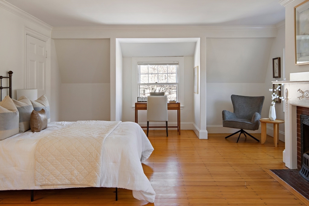 54 Temple Street Newton, MA 02465 - Photo 20 of 27