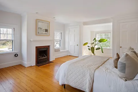 $2,295,000 | 54 Temple Street, Newton, MA 02465