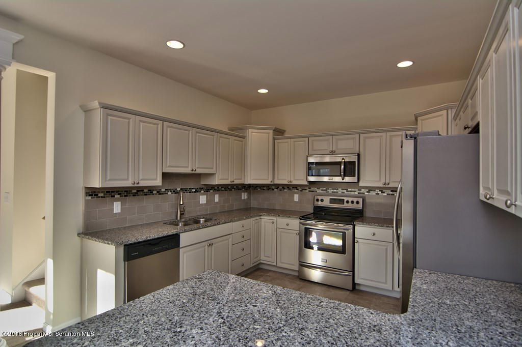 92 Wyndham Road Clarks Summit, PA 18411 - Photo 3 of 41 Gallery Image 3