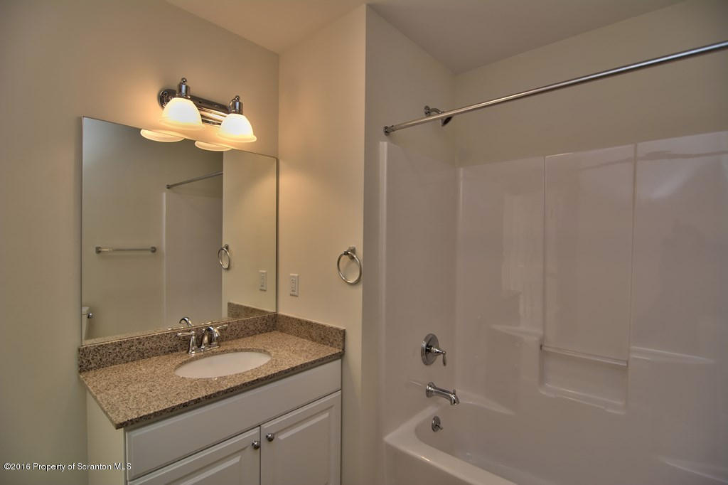 92 Wyndham Road Clarks Summit, PA 18411 - Photo 38 of 41 Gallery Image 38