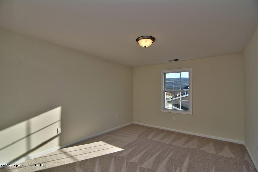 92 Wyndham Road Clarks Summit, PA 18411 - Photo 8 of 41 Gallery Image 8